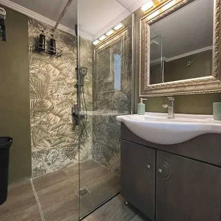 Purpe Orchid - Modern