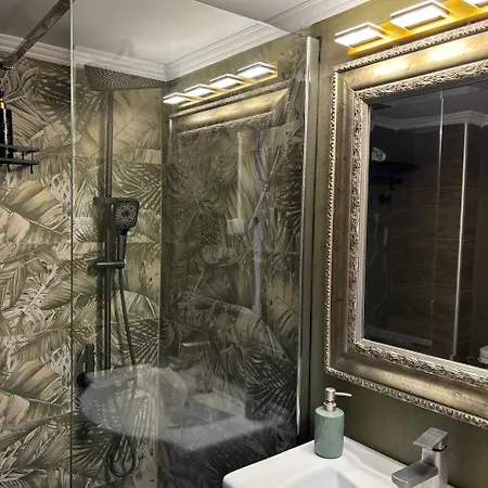 Purpe Orchid - Modern